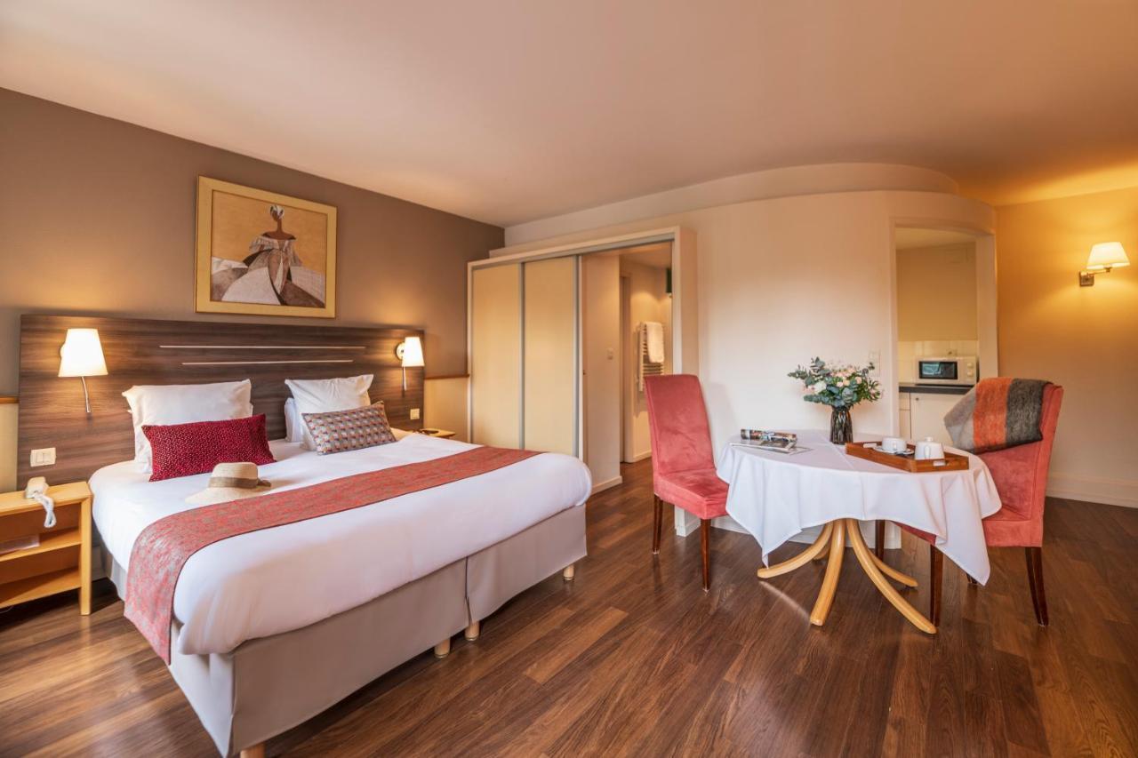 Hotel Cerise - Les Sources Luxeuil-Les-Bains Bagian luar foto
