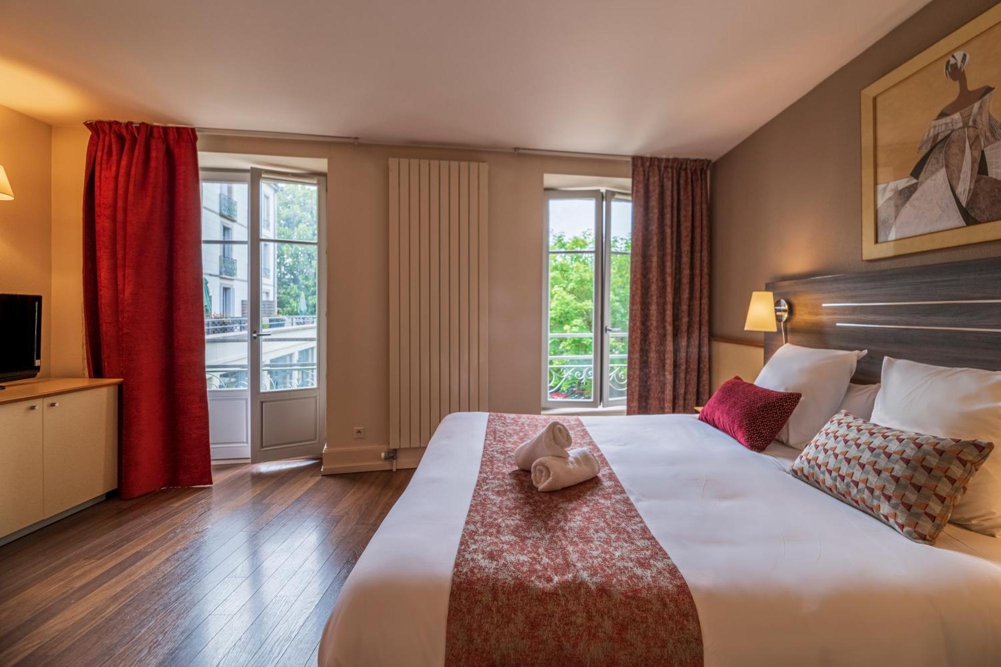 Hotel Cerise - Les Sources Luxeuil-Les-Bains Bagian luar foto