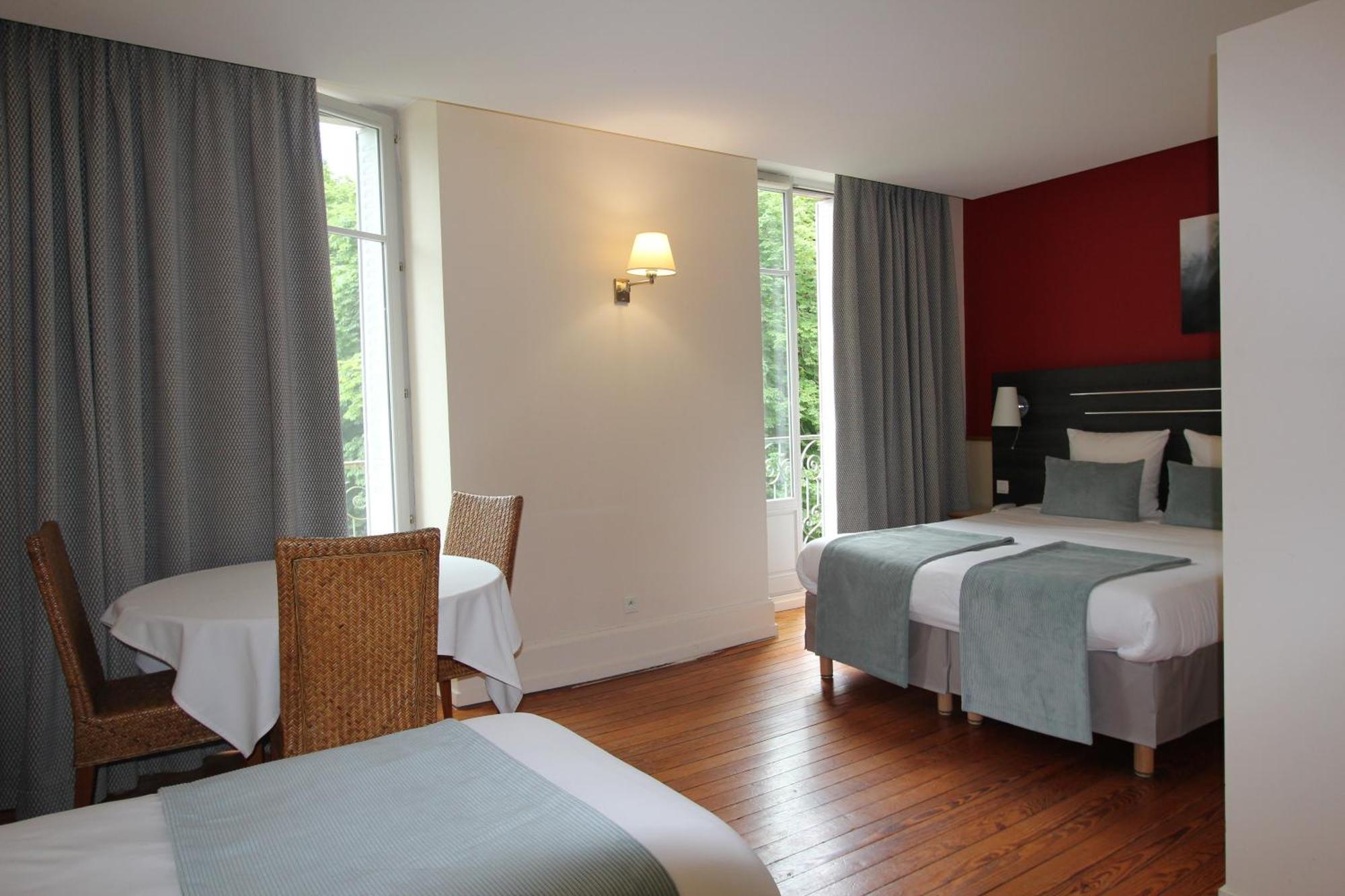 Hotel Cerise - Les Sources Luxeuil-Les-Bains Bagian luar foto