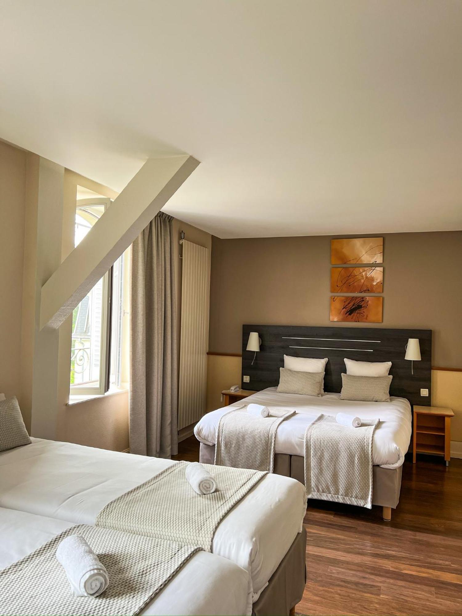 Hotel Cerise - Les Sources Luxeuil-Les-Bains Bagian luar foto